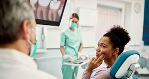 Woman at the dentist with a toothache